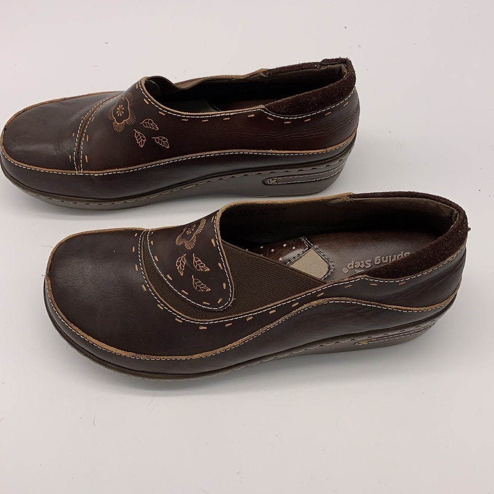 Spring Step brown closed back clogs - Picture 4 of 11